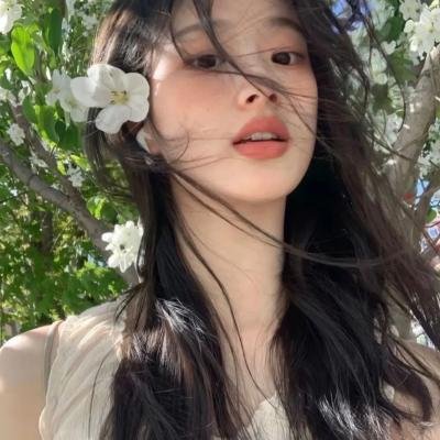 女孩的夏日秘密